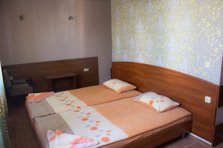 Empera Hotel