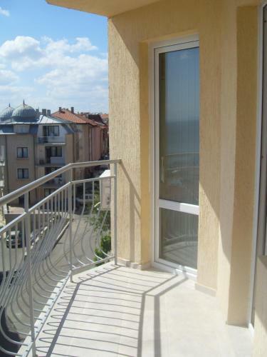 Nick's Apartment In Sviati Vlas