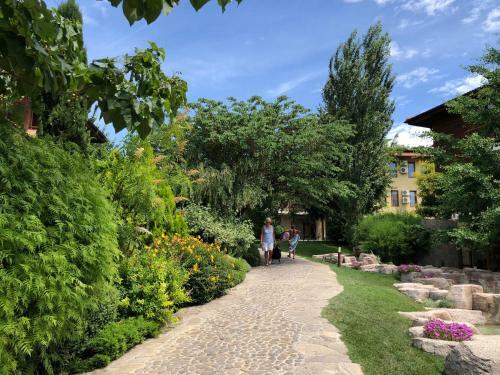 Private Apartments Garden Of Eden