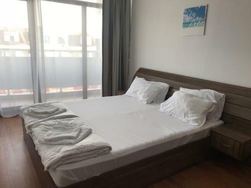 Lazur 5 Nadezhda Apartment