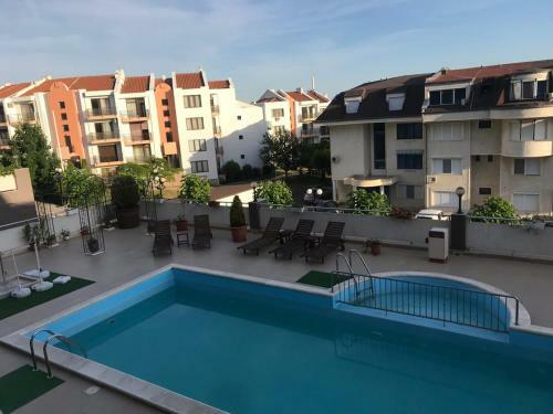 Lazur 5 Nadezhda Apartment