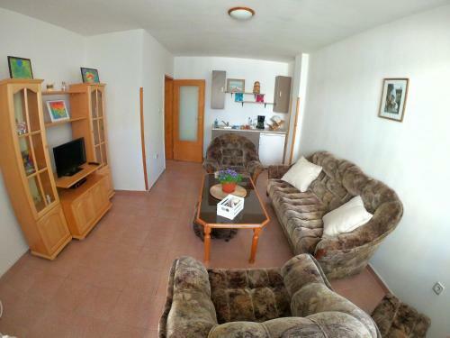 Apartment In St. Vlas With Terrace