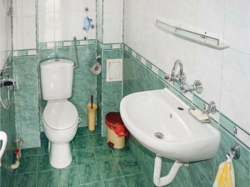 Three-bedroom Holiday Home In Tsarevo