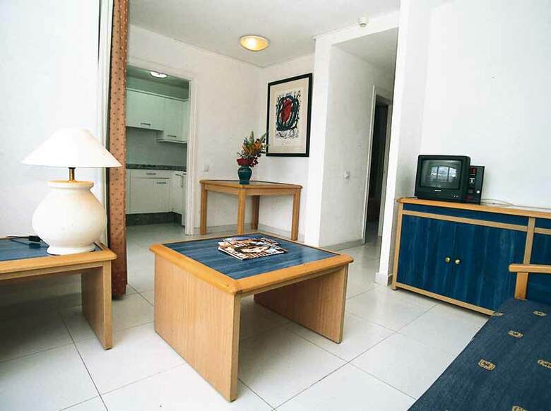 Apartamentos Las Palmeras I & II