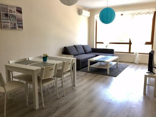 Psb Apartments In South Bay Beach Residence