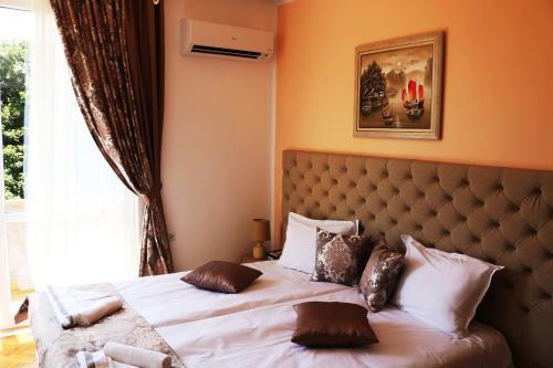 Sea Port Celebrity Apartment - Lets4holiday