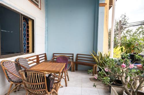 Hostal Kampot Happy Haze Pizza Guesthouse