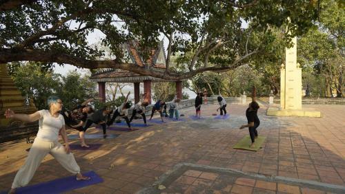 Lodge Blue Indigo Yoga Retreat