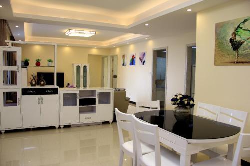 Yu Mansion Sea View Holiday Apartment