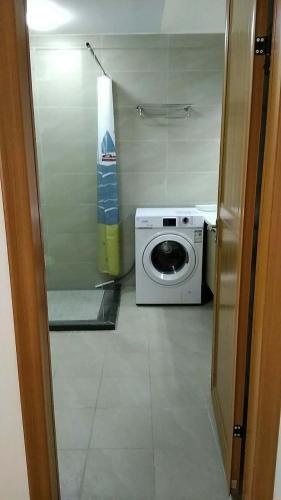 Yihai Home Seaview Apartment