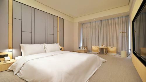 Ji Hotel Beijing Shijingshan Wanda West