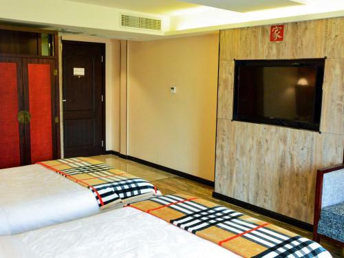 Xinyi Art Suit Hotel
