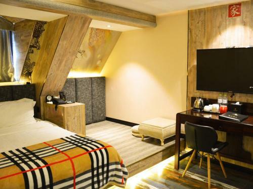 Xinyi Art Suit Hotel