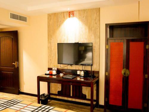 Xinyi Art Suit Hotel