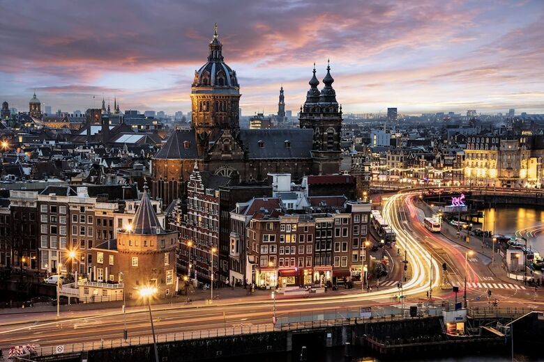 Hotel Double Tree By Hilton Amsterdam Centraal Station