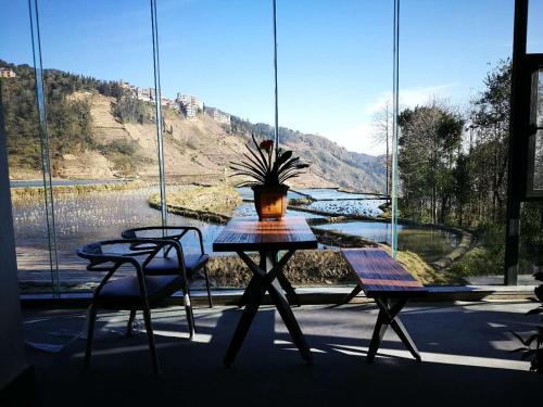 Hostal Beyond The Terrace Residence