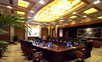 Famous International Hotel