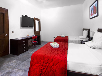Monteleon Hotel And Suites
