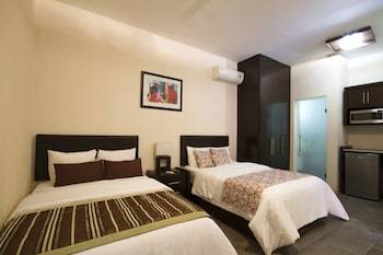 Monteleon Hotel And Suites