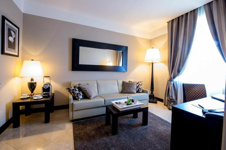 Hotel Th Roma - Carpegna Palace