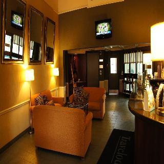 Hotel Travelodge Ottawa East