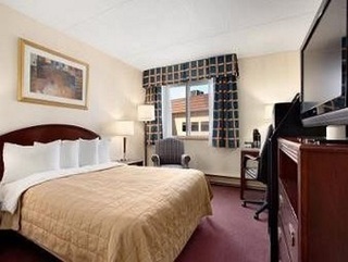 Hotel Travelodge Ottawa East