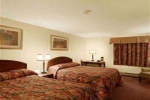 Hotel Travelodge Ottawa East