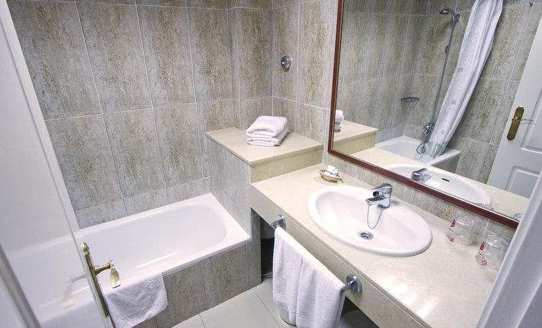 Hotel Rf Astoria - S�lo Adultos
