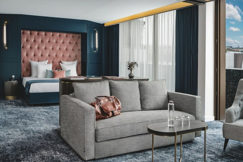 Pley Hotel