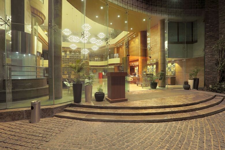 Hotel Vesta International