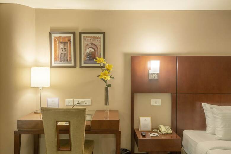 Hotel Vesta International