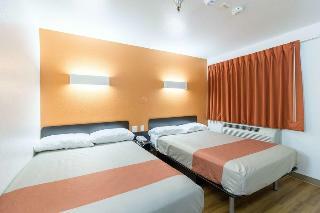 Hotel Motel 6 North Kirkland