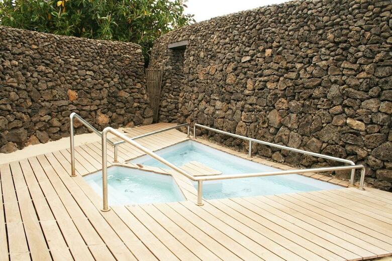 Hotel Hangaroa Eco Village & Spa