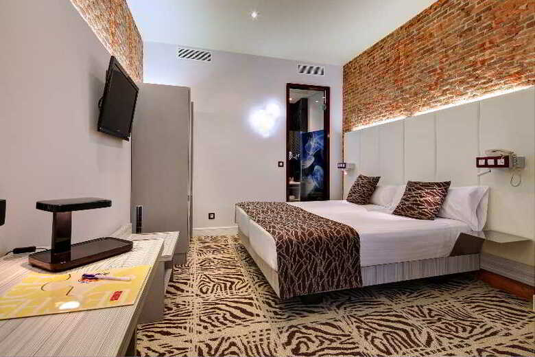 Hotel Petit Palace Lealtad Plaza