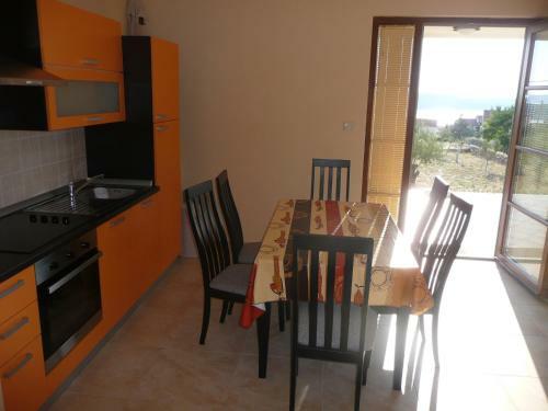 One-bedroom Apartment In Rab VI