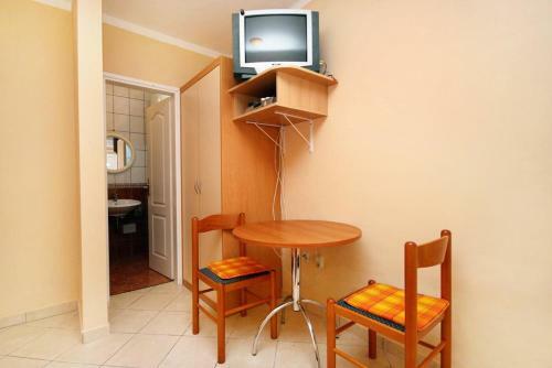 Apartments With A Parking Space Baska (krk) - 5450