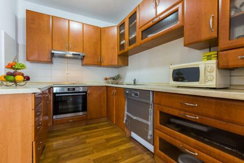 Hostal Topalli Apartments