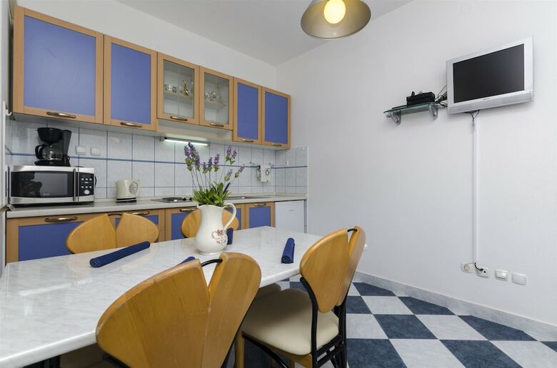 Hostal Apartments And Rooms Lea