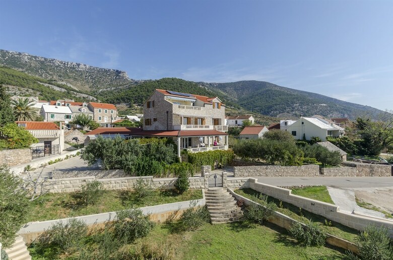 Hostal Apartments And Rooms Lea