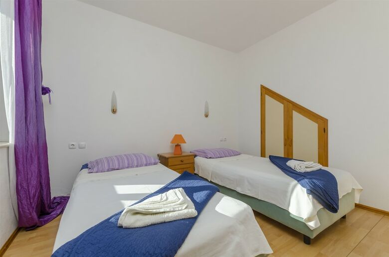 Hostal Apartments And Rooms Lea