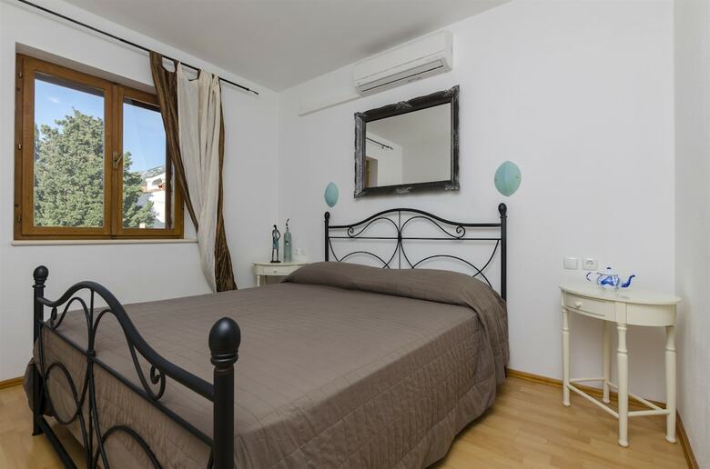Hostal Apartments And Rooms Lea