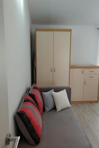 Apartments By The Sea Bol (brac) - 13121