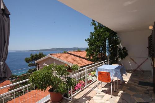 Apartments With A Parking Space Brela (makarska) - 6747