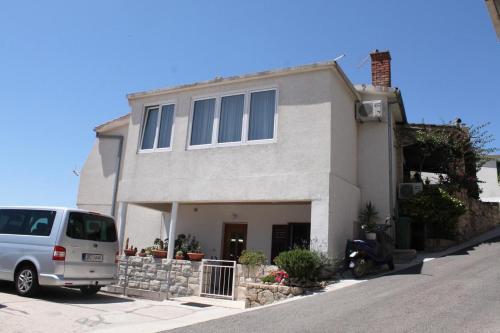 Apartments With A Parking Space Brela (makarska) - 6747