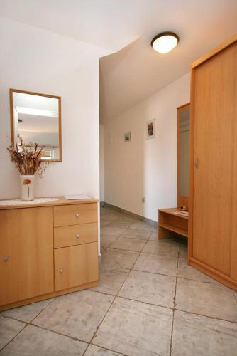 Apartments With A Parking Space Crikvenica - 5532