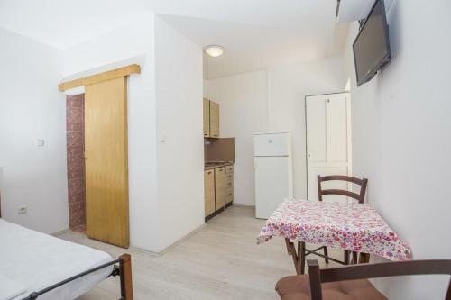 Apartments By The Sea Soline (krk) - 5449
