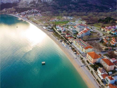 Four-bedroom Apartment In Draga Bascanska