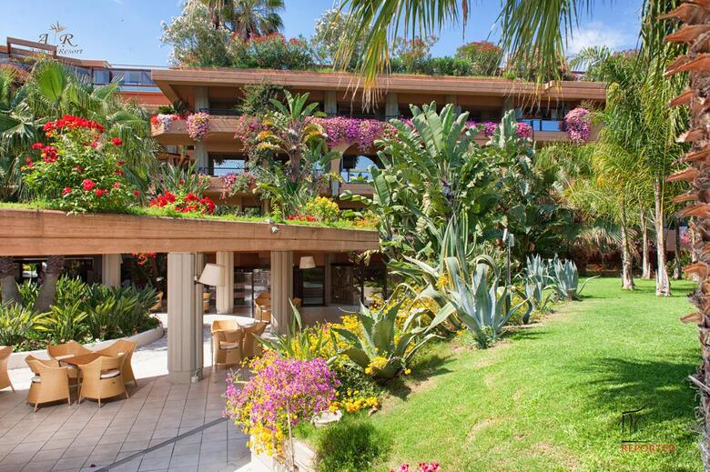 Hotel Acacia Resort