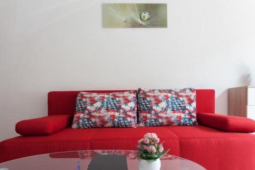 Apartment Chermesinus A57