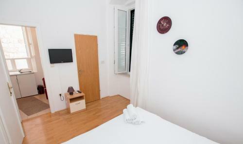 Talisman Apartments